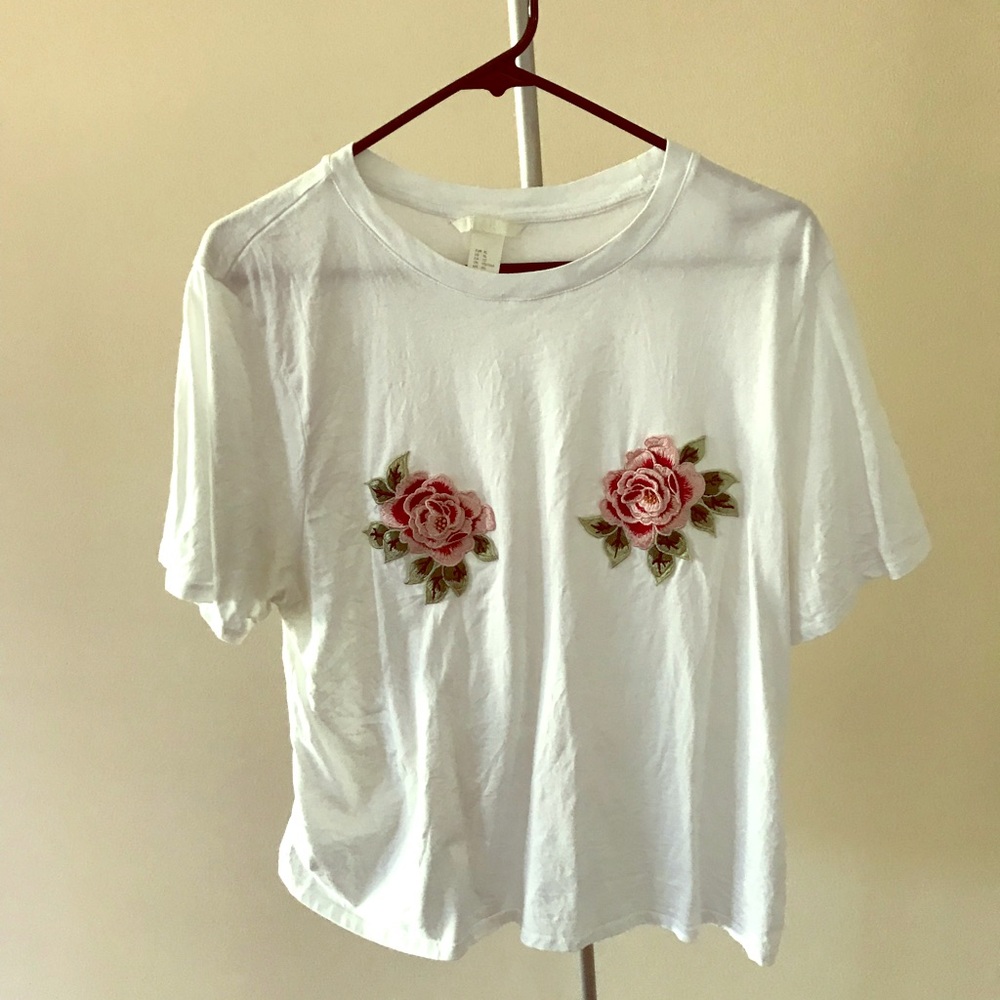 White T-shirt with Roses